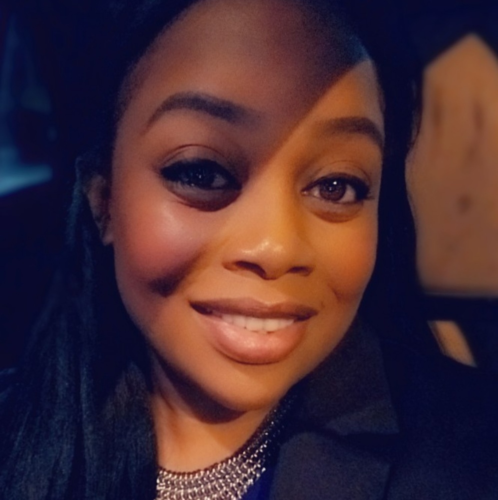 Meet your Posher, Cynthia